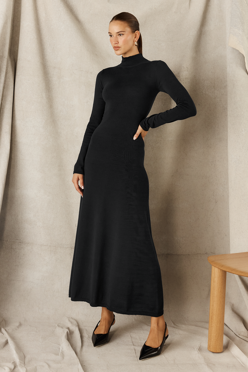 MAXI KNIT DRESS - BLACK